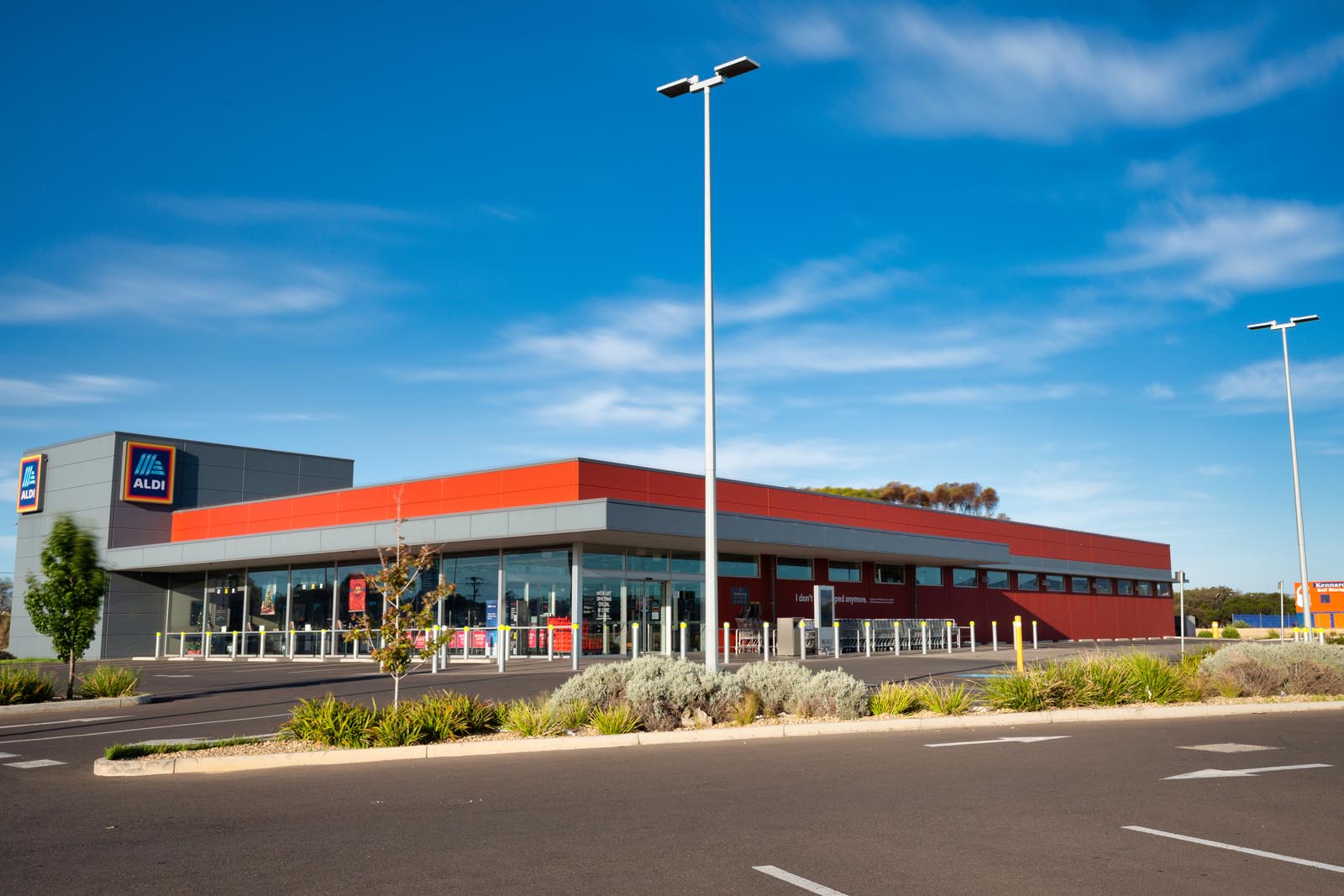 ALDI Adelaide Airport iPoles
