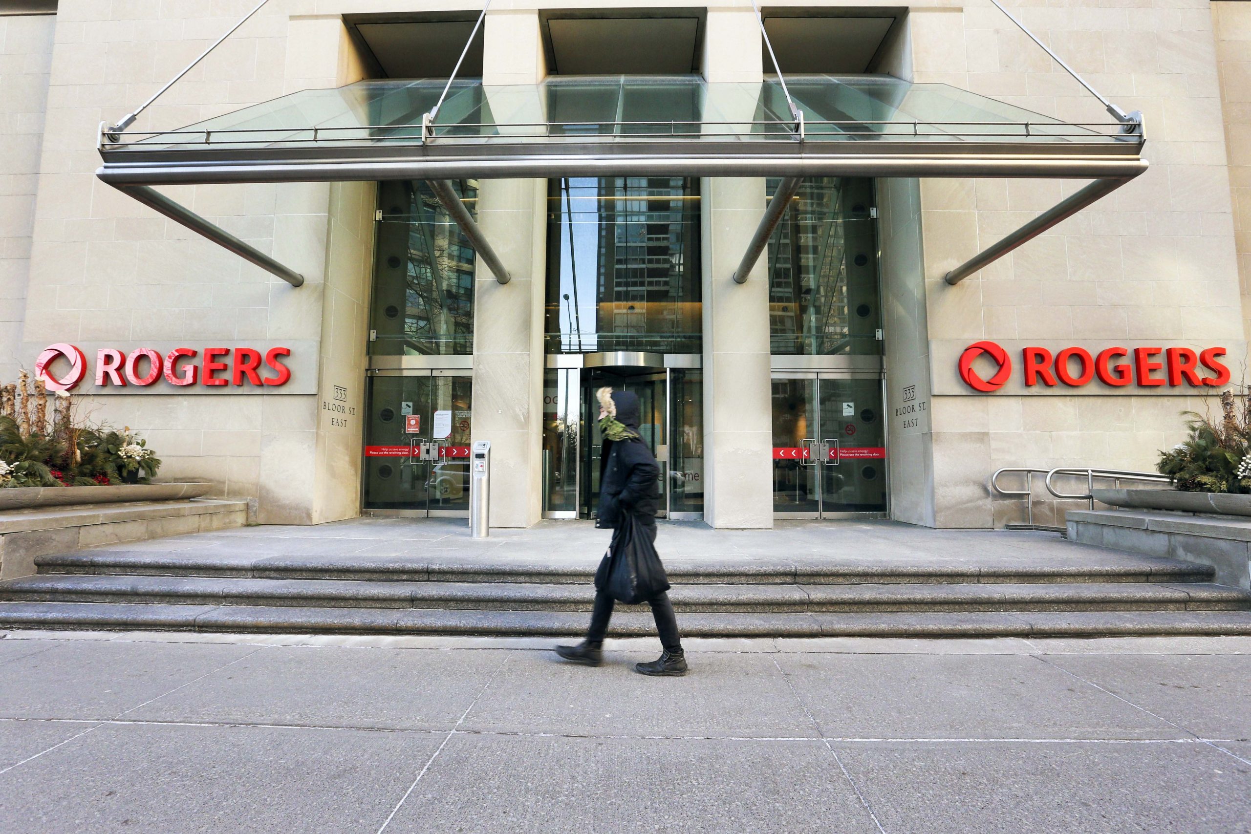 MPs grill Rogers and Shaw execs about proposed merger