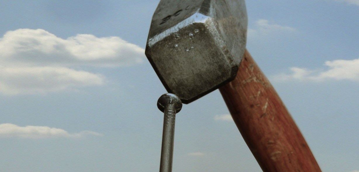 Protruding Nails Ippo Ippo