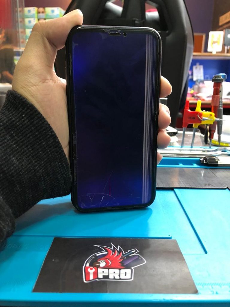 Harga Tukar Bateri Iphone Di Kedai Switch dan Machines sedia ganti