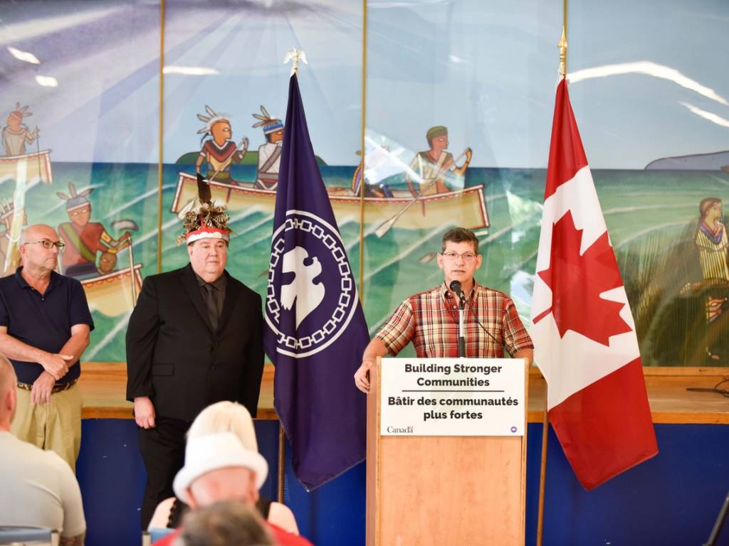 INQUINTE.CA Mohawks of the Bay of Quinte receive water