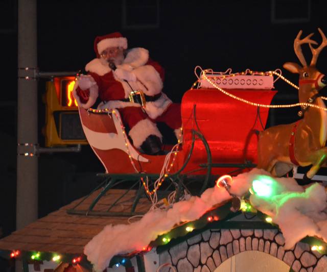 Belleville Mi Christmas Parade 2023 INQUINTE.CA Brand new route for Belleville Santa Claus Parade