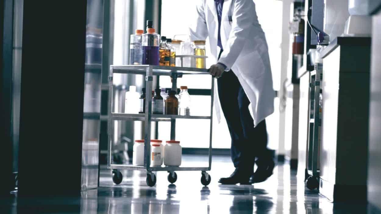 Mobile Lab Equipment & Casework iQ Labs