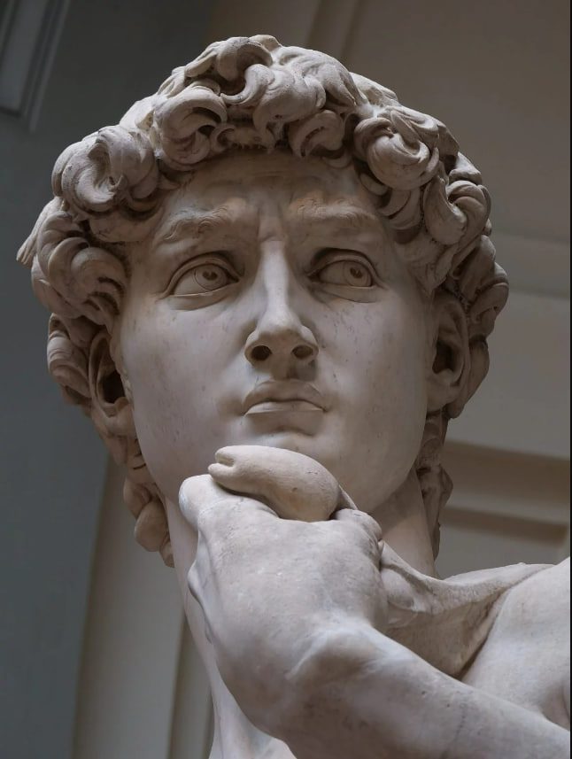 مجسمه داوود میکل آنژ و تحلیل پیام‌های نهفته در آن! مجله ایران و جهان