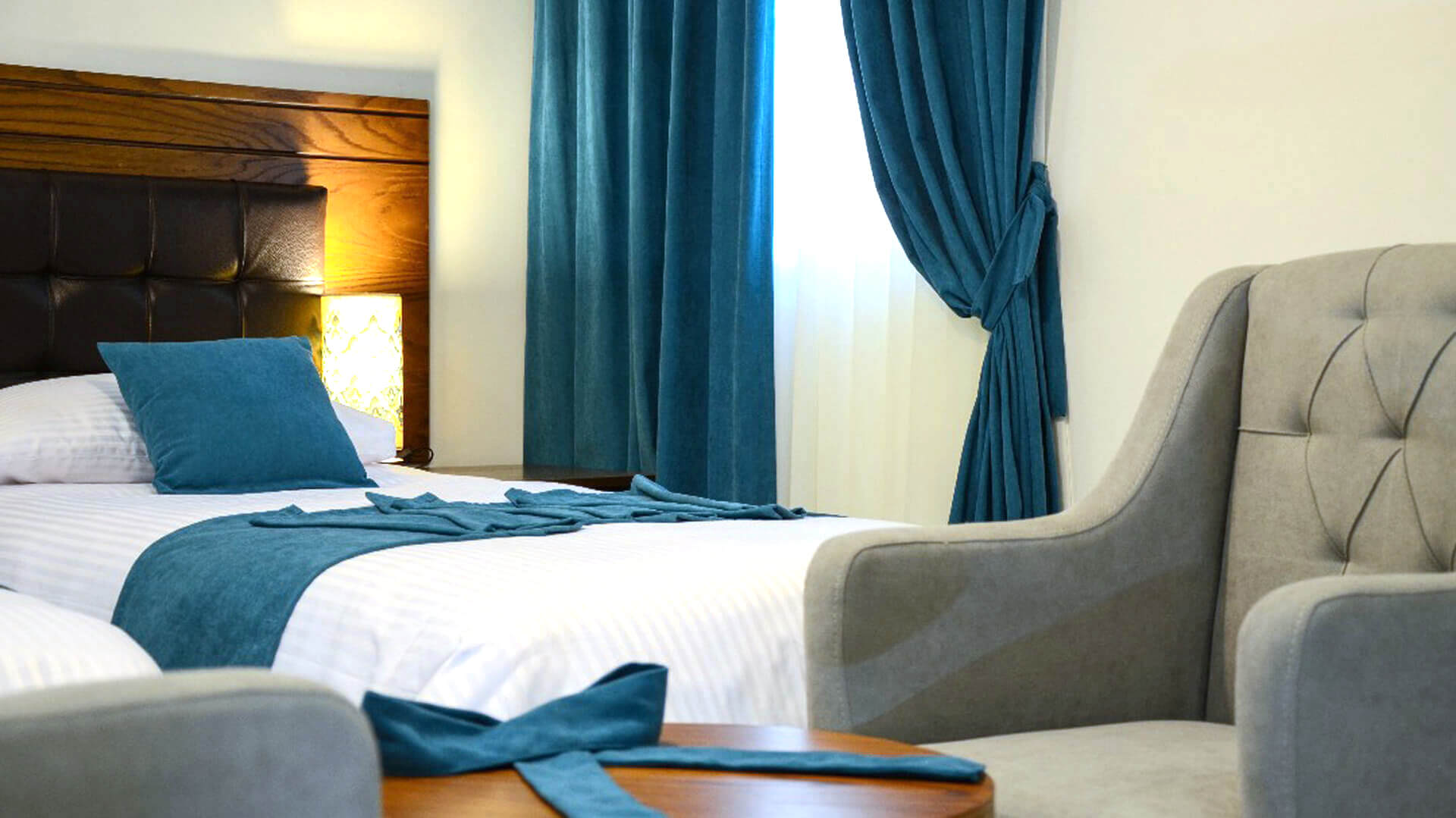 RENT ROOM IN TEHRAN, MIRDAMAD 35 SQM IRAN OPENHOUSE