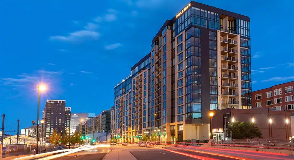 Lincoln Property Co. and Cadillac Fairview acquire apartment tower in