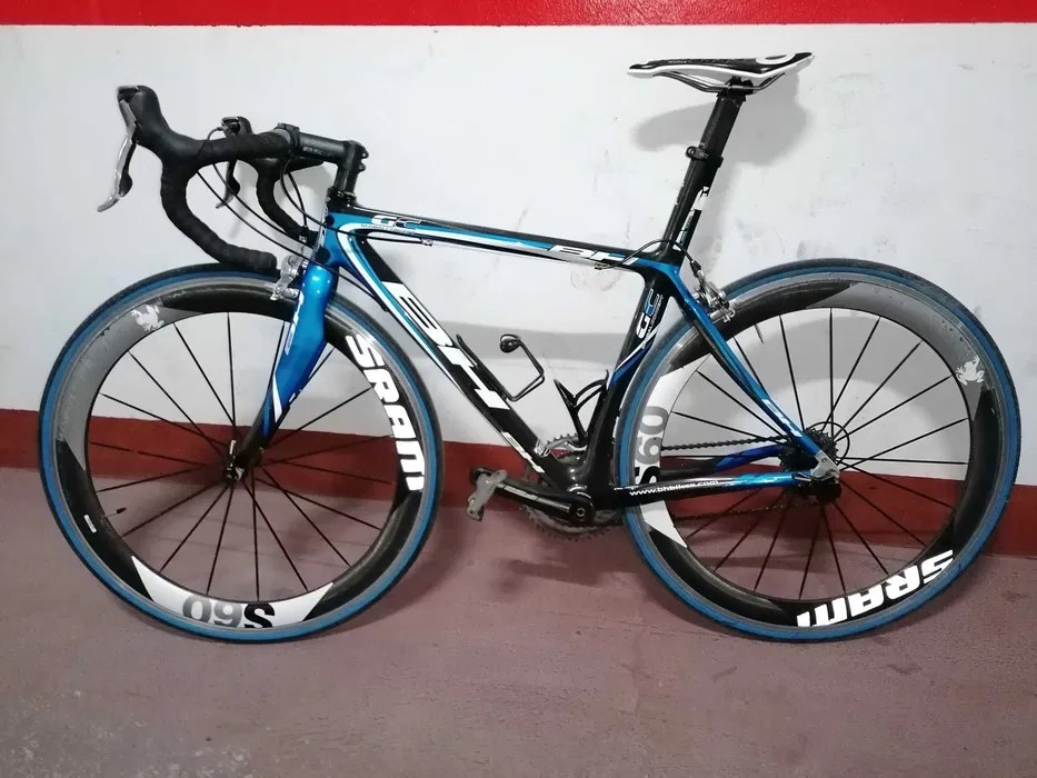 Bicicleta estrada carbono BH Vila Real de Santo António • OLX Portugal