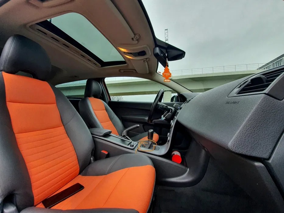 Wypożyczalnia samochodów Auto z Hakiem. Gdańsk Sopot Gdynia Air