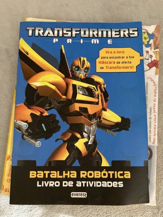 Livro atividades transformers 67 anos quase novo Parque das Nações