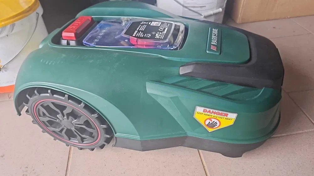 Robot koszący PARKSIDE 1000 m² Wi-Fi/Bluetooth 20V 4Ah PMRDA 20-Li A1