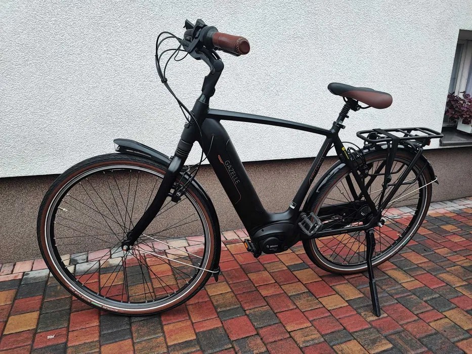 Rower Elektryczny męski Gazelle GRENOBLE C8 2021 centralny Bosch 500