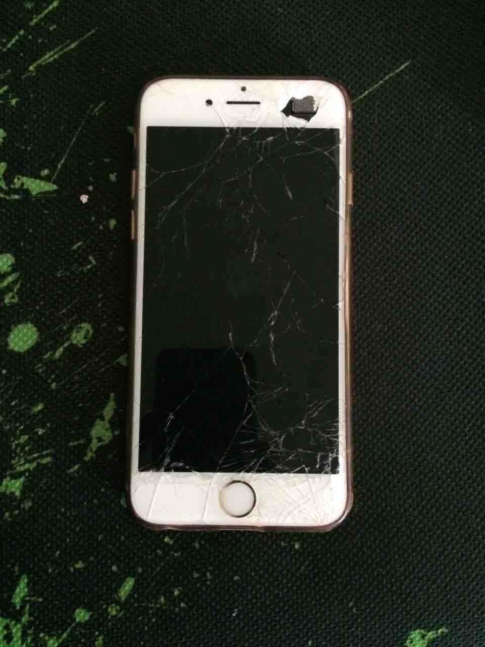 iPhone Screen Replacement Cracked 6S Repair iRepairRoyalOak