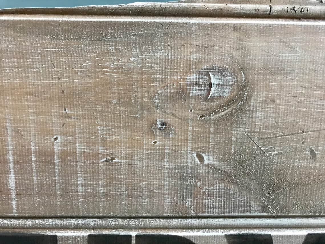 Creating a Driftwood Effect Live on How to Paint Like a Pro I