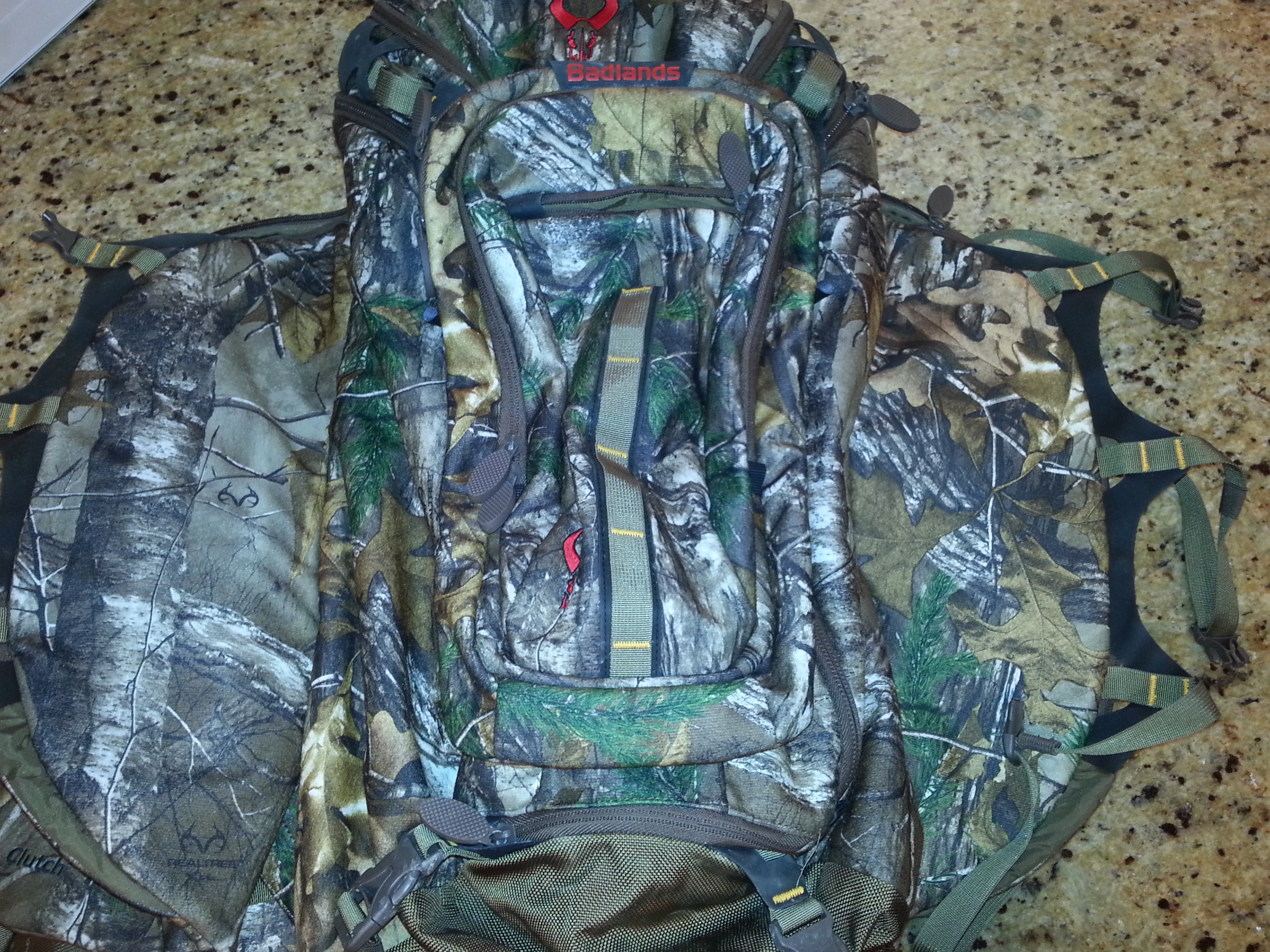 BadLands Clutch back pack review