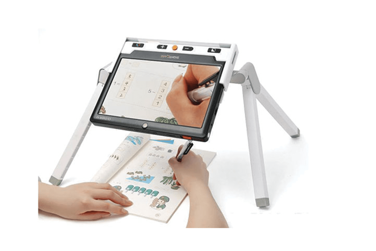 Handheld Video Magnifier for the Visually Impaired Clover 10 HD