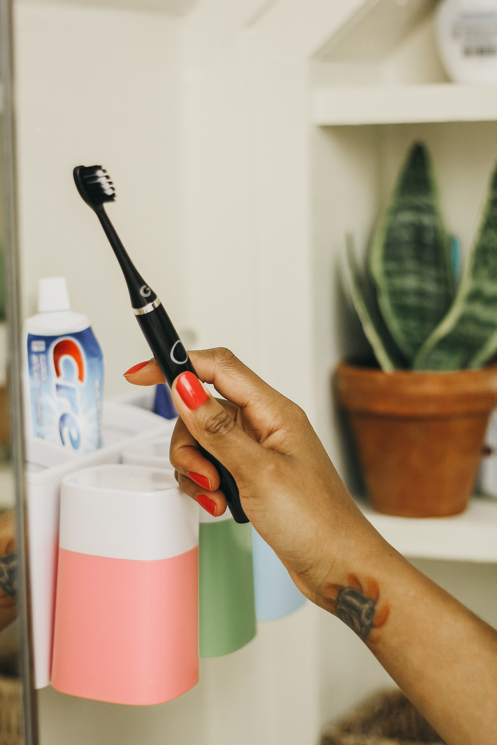 Meet GLEEM Finally, a BulkFree Electric Toothbrush That Speaks to My