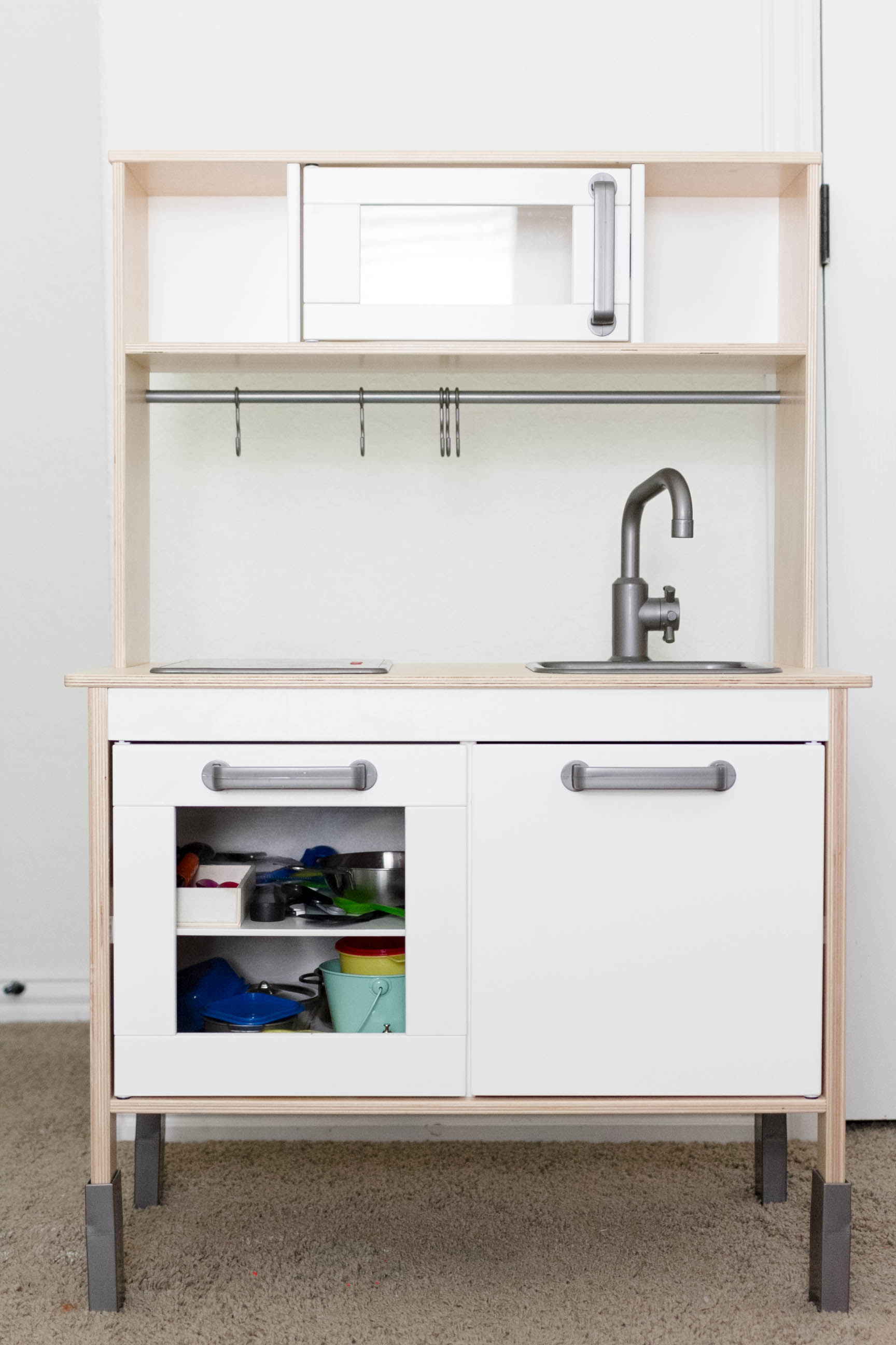 Playroom Kitchen1 Iris Nacole