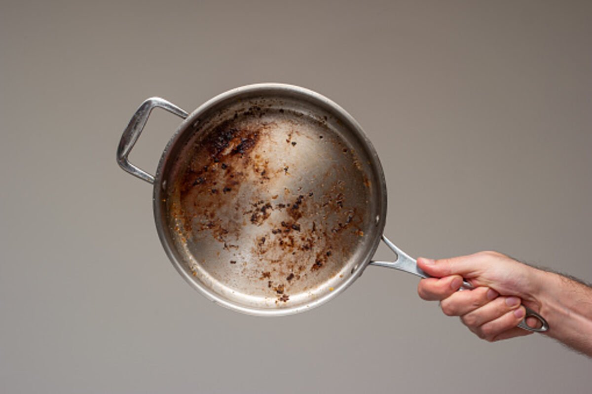 How To Clean A Burnt Pan Ironfall