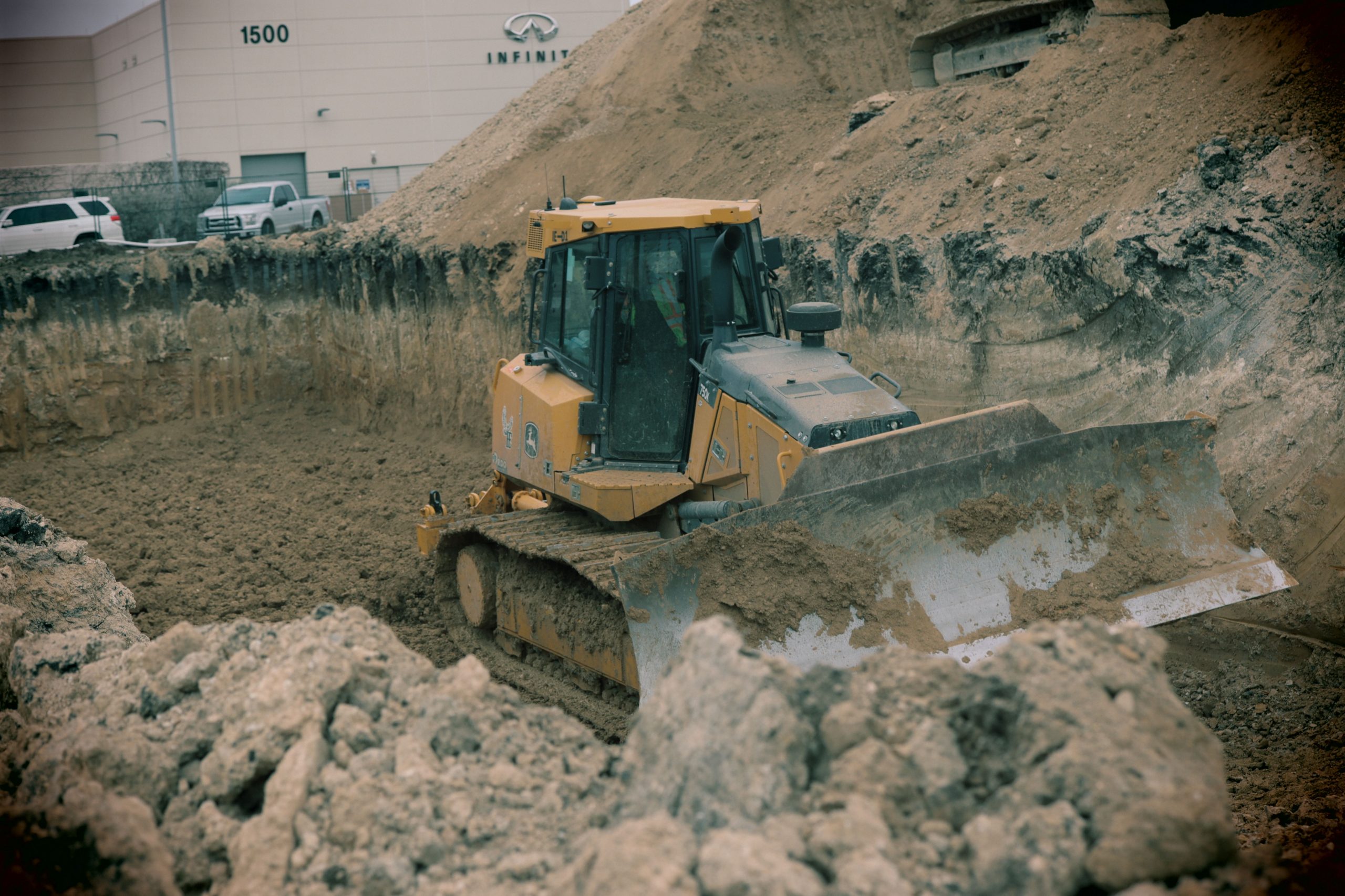 Grubs Acura Iron Eagle Excavation