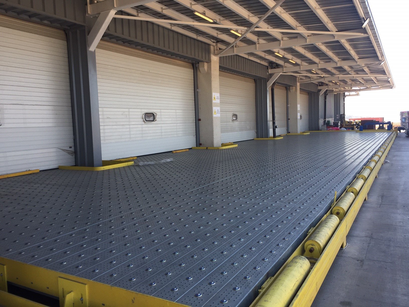 KieTek Ball and Caster Decks Cutting Edge Material Handling Systems