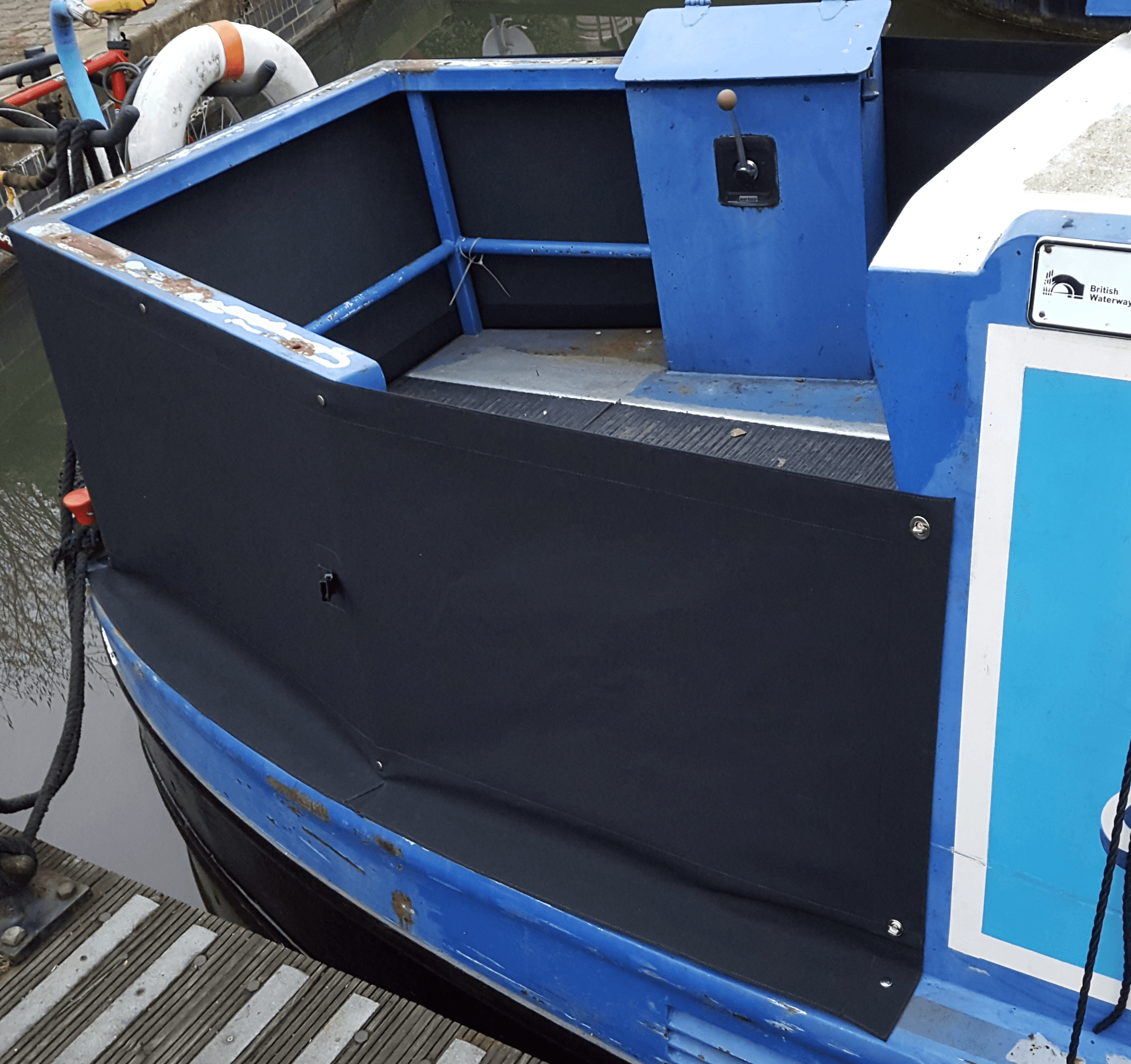 Tonneau & Dodger covers Covert Boat Covers