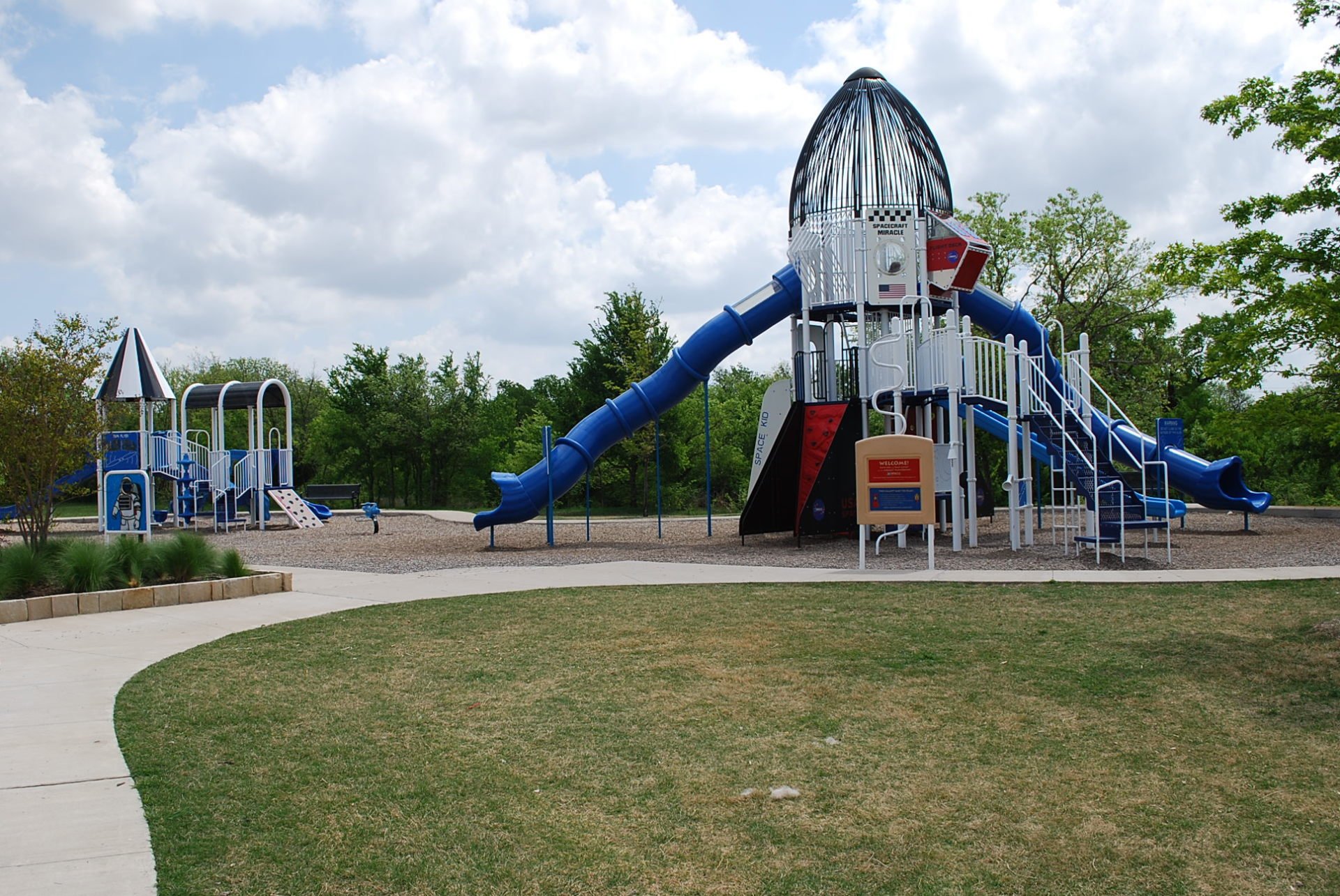 webuildfun turnkey commercial playgrounds solutions