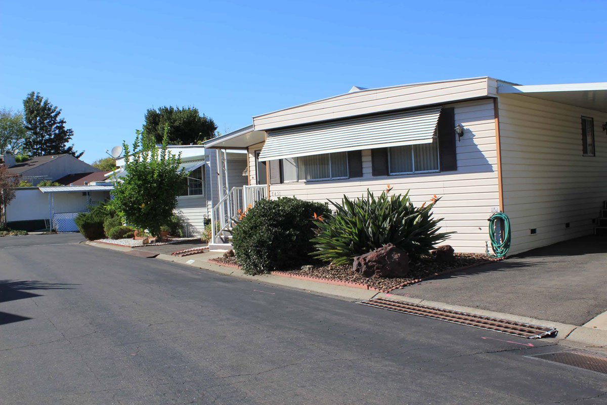 View Olympia Commons photo gallery