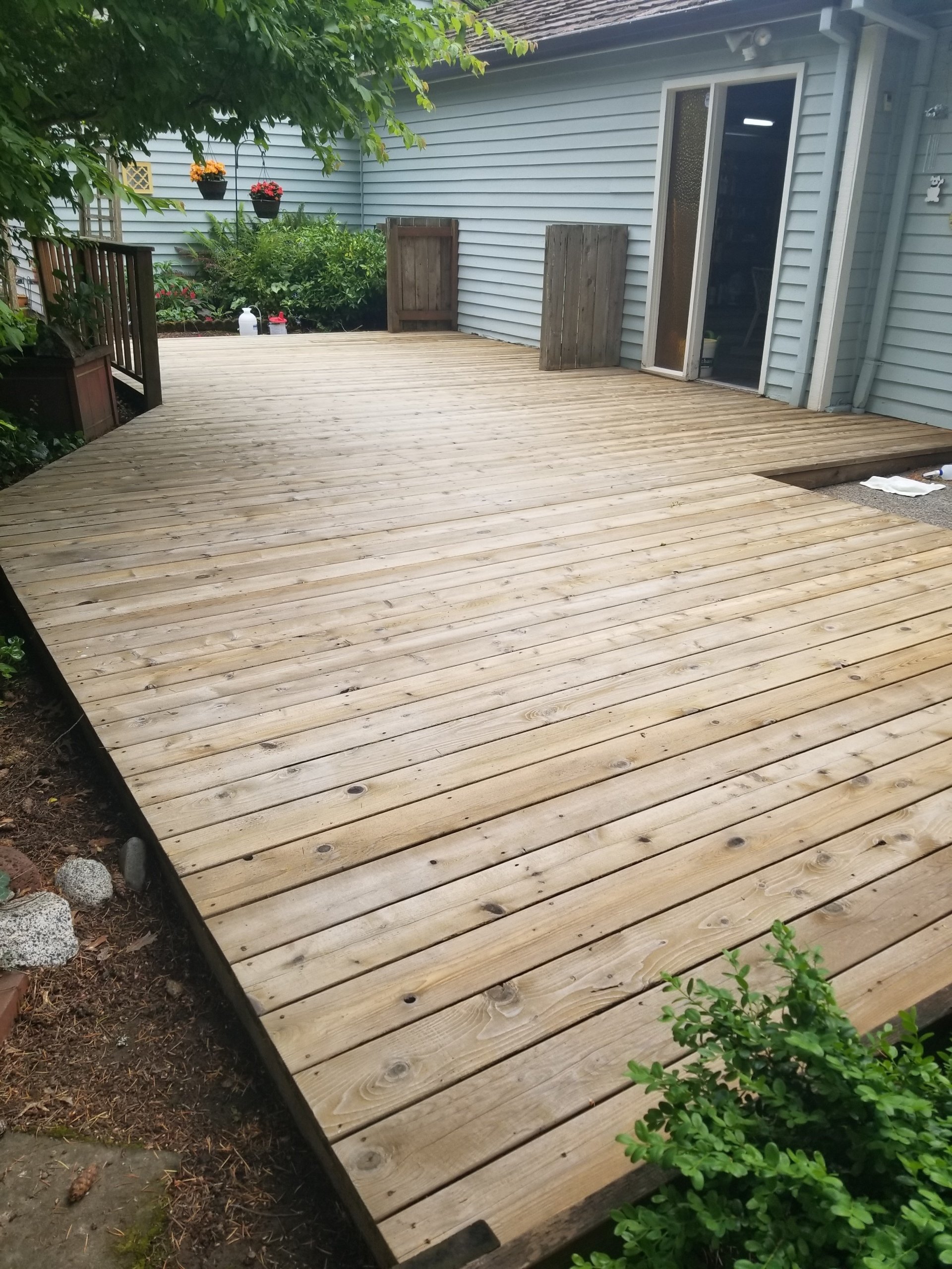 Oregon Deck Refinishing Contractors Sealing YSHP