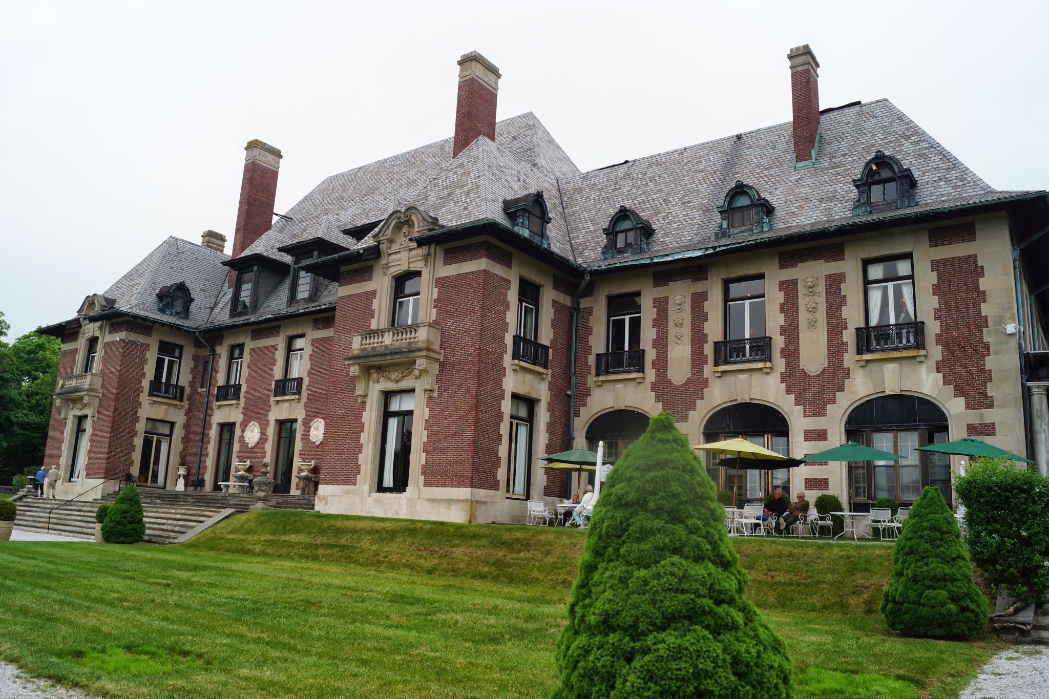 MANSION IN MAY 2014 PeapackGladstone, NJ