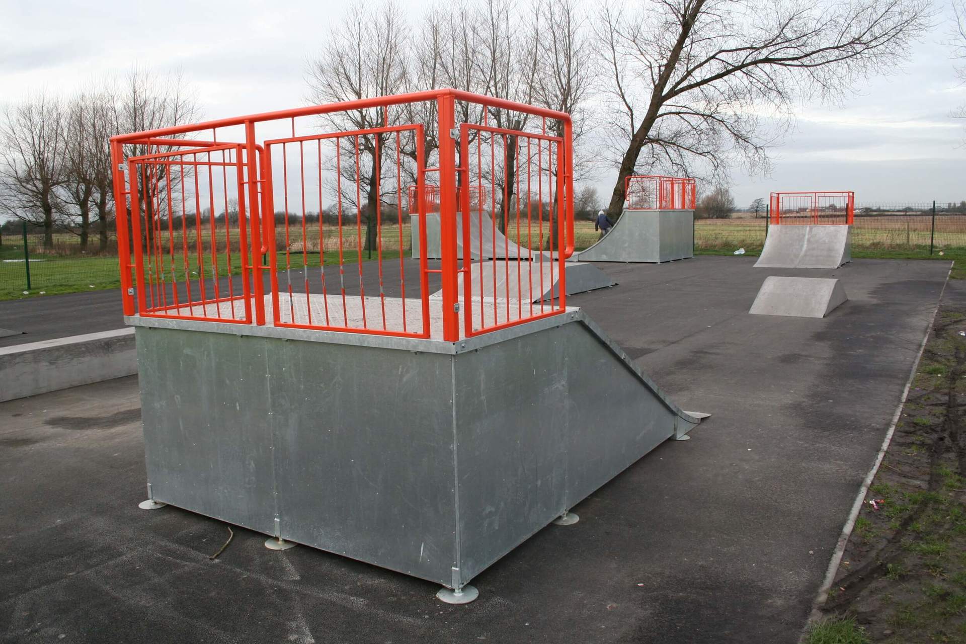 Skatepark Equipment Half Pipes & Grind Rails Yates Playgrounds