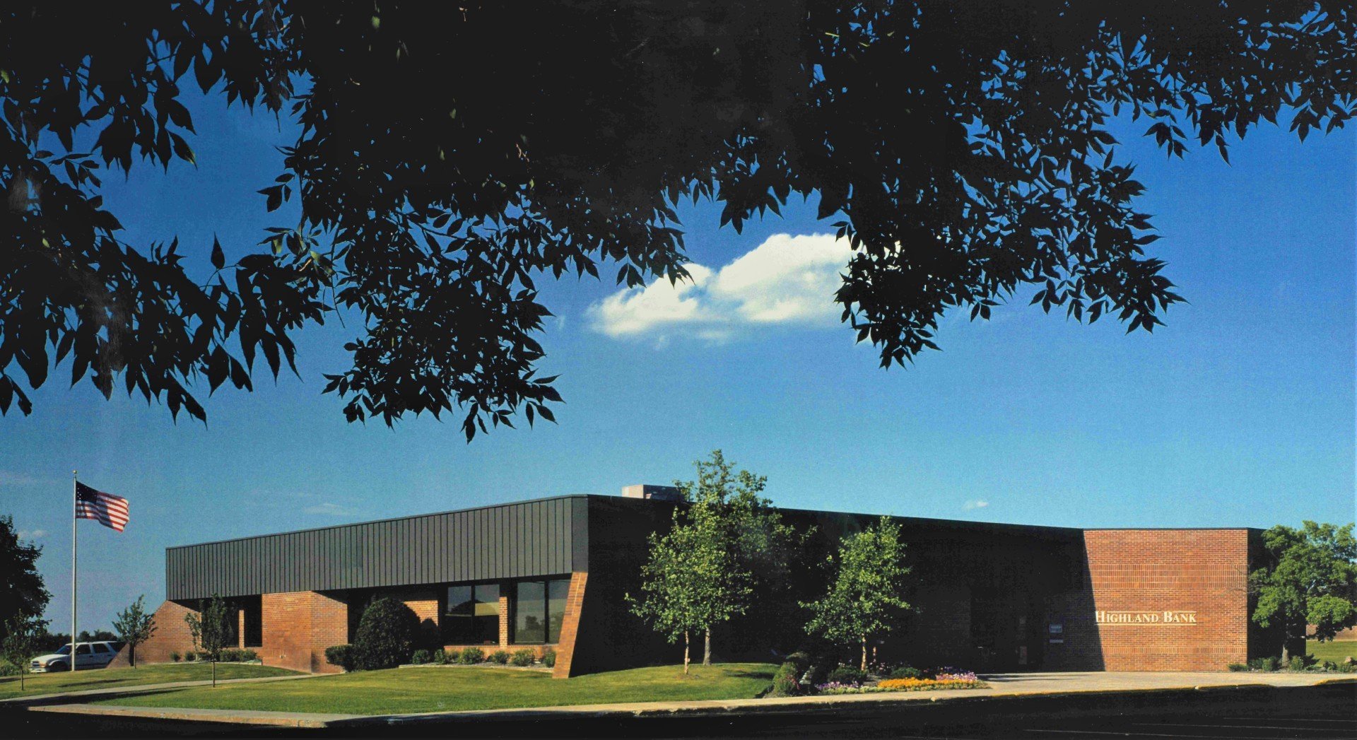 Highland Bank St. Michael