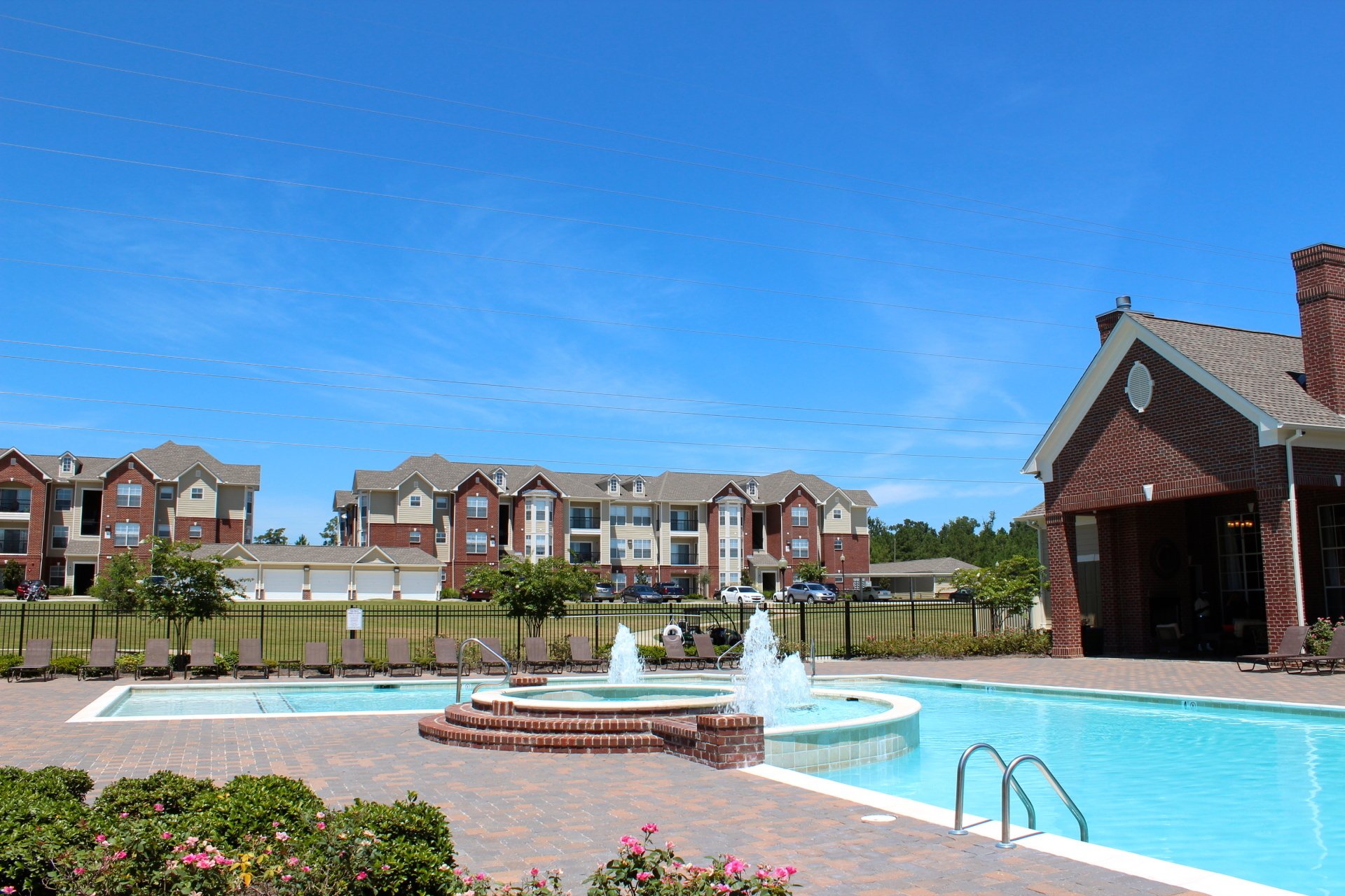 The Lakes at Turtle Creek Apartment Homes For Rent in Hattiesburg MS