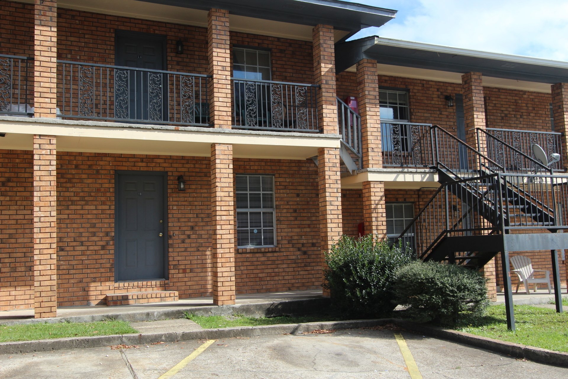 Apartments for rent near USM in Hattiesburg MS Longwood Crossing
