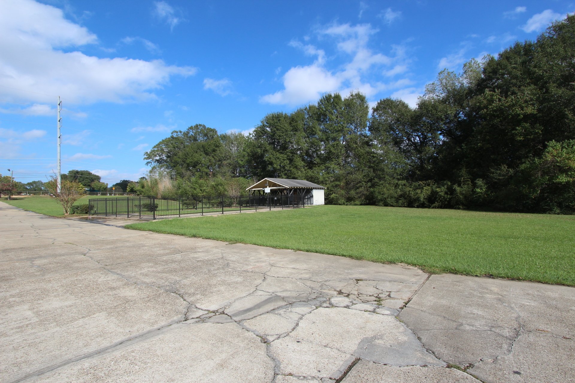 Apartments for rent near USM in Hattiesburg MS Longwood Crossing