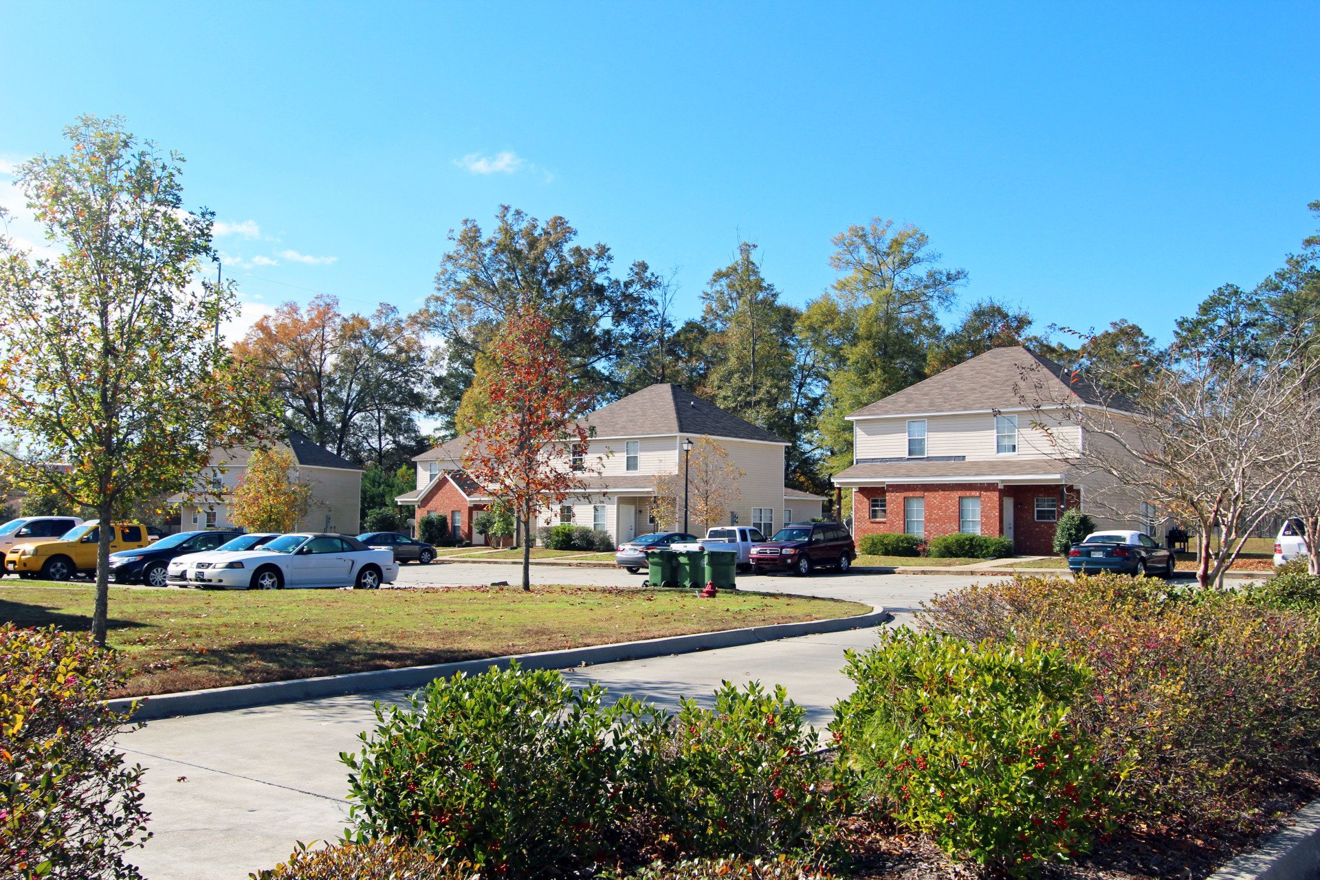 Pine Creek Townhomes Apartments for Rent in Hattiesburg, MS
