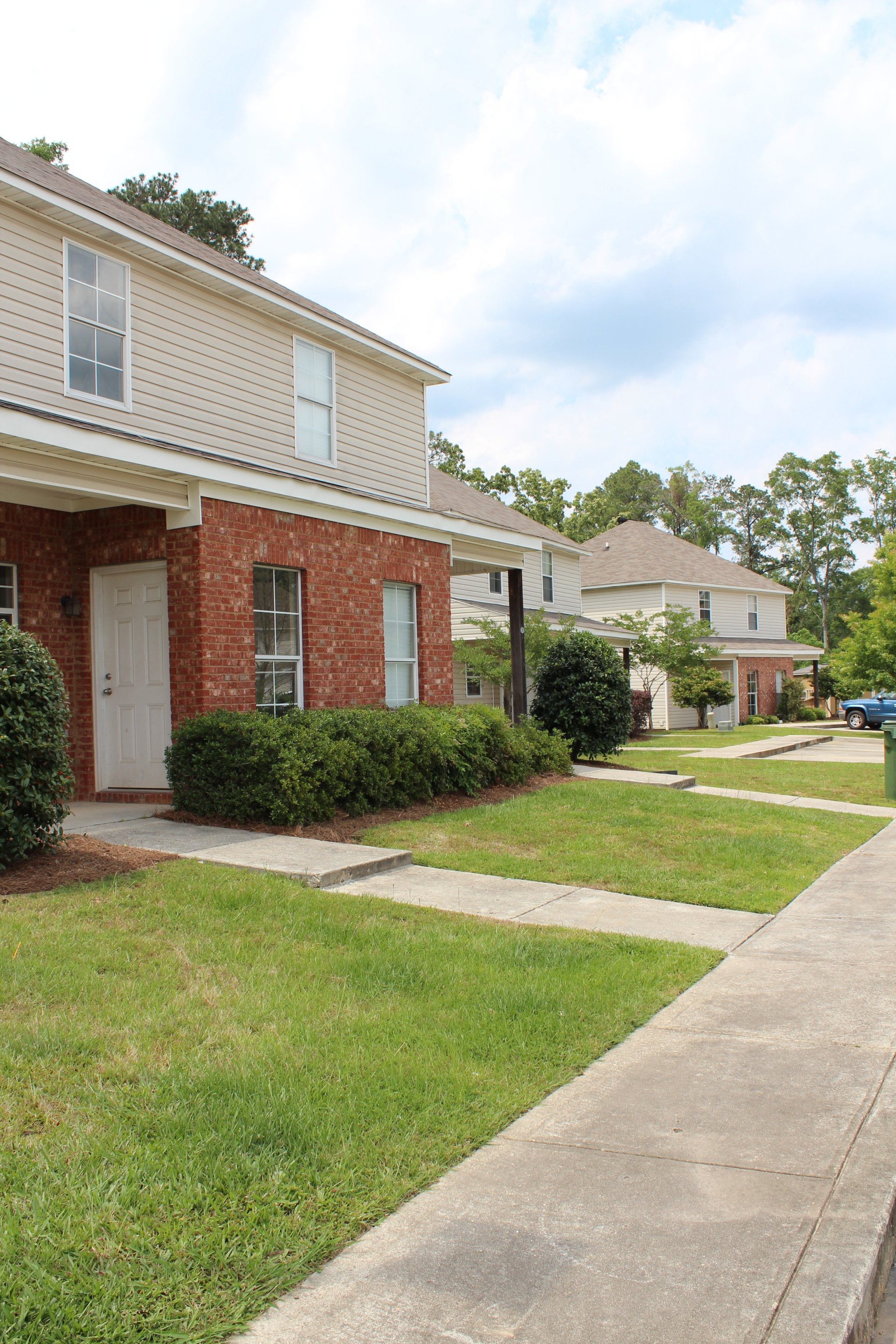 Pine Creek Townhomes Apartments for Rent in Hattiesburg, MS