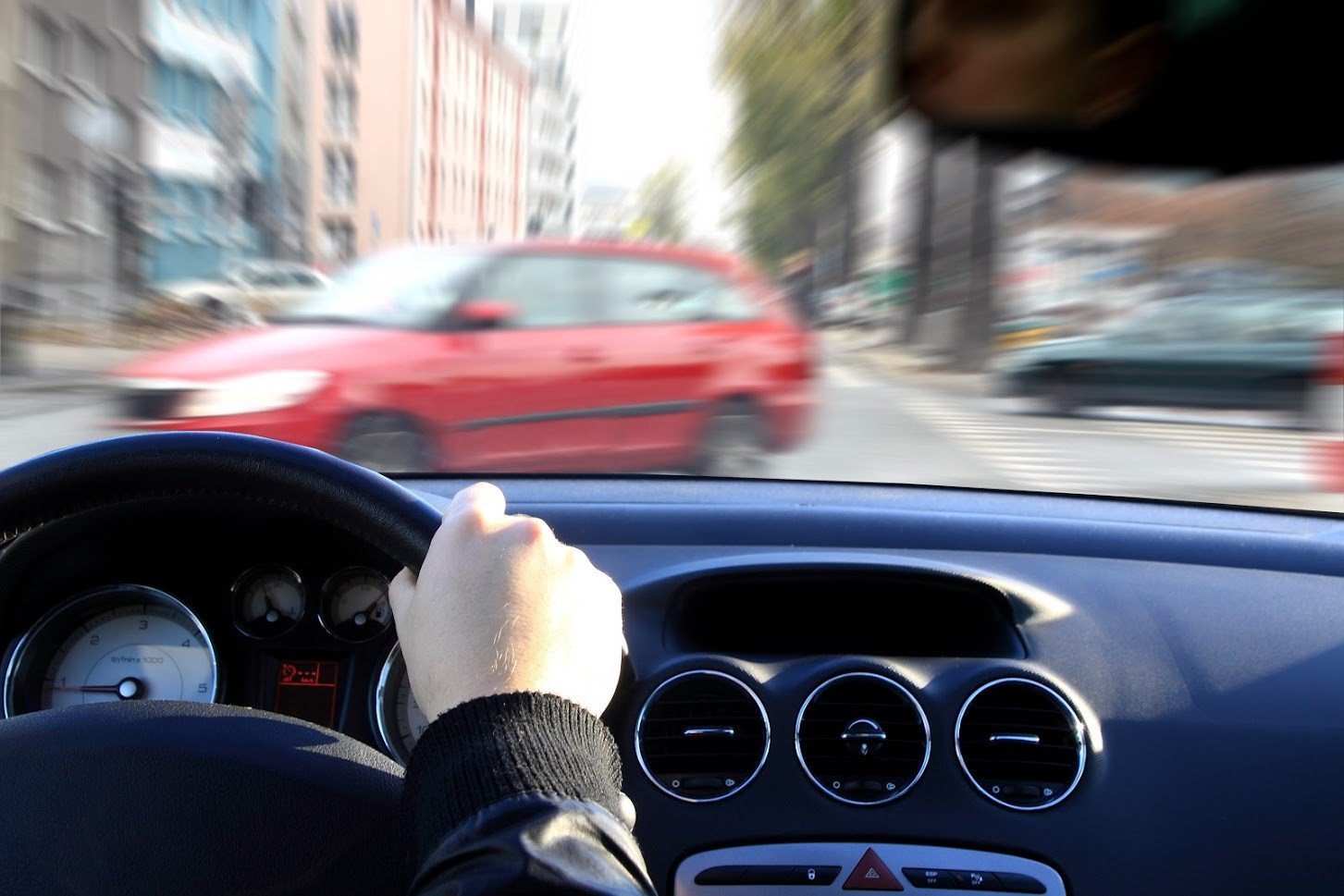 4 Ways Your Windshield Protects Your Family During an Auto