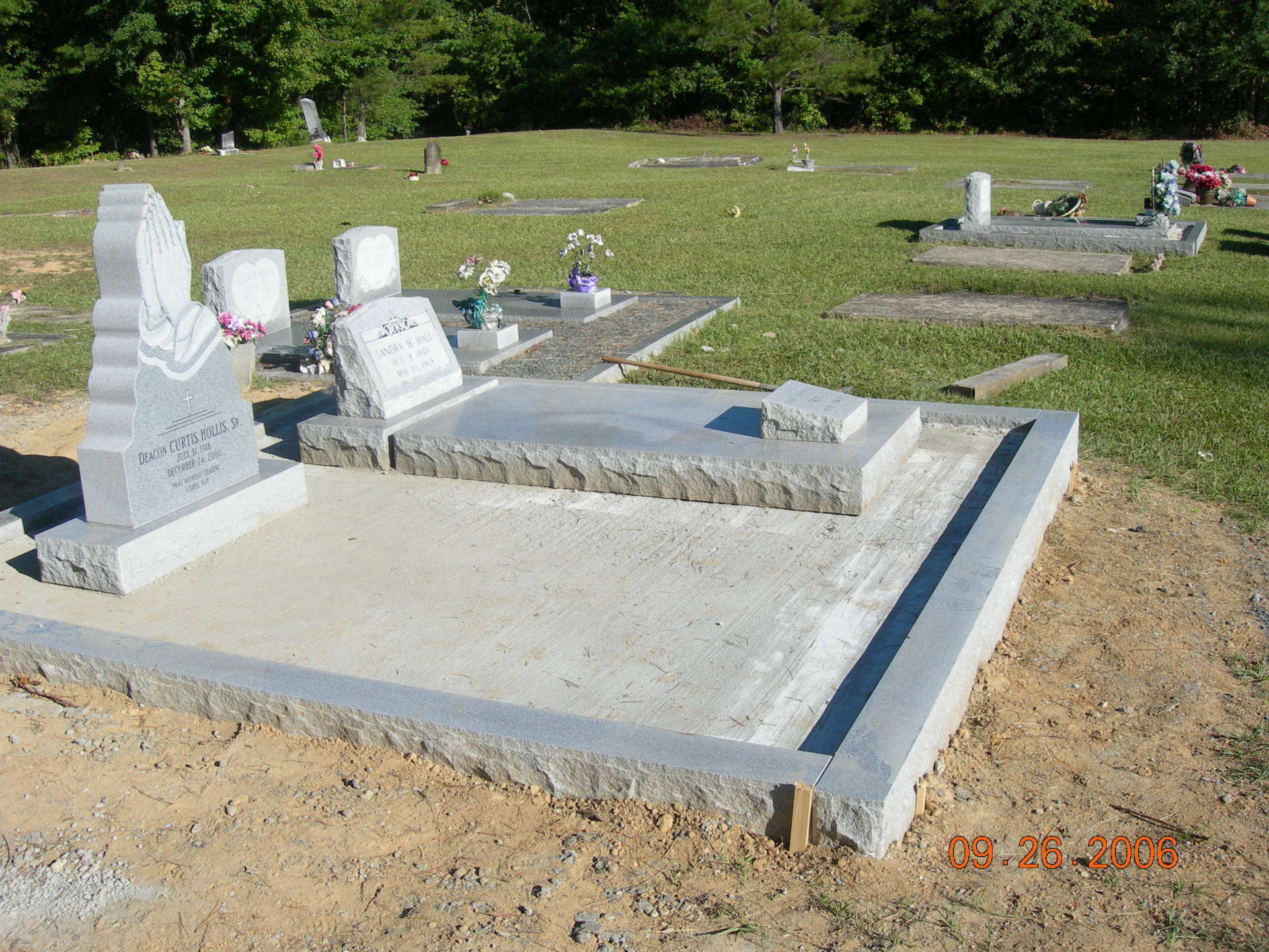 Coping Cemetery Lots and Alabama Columbus Monument Company