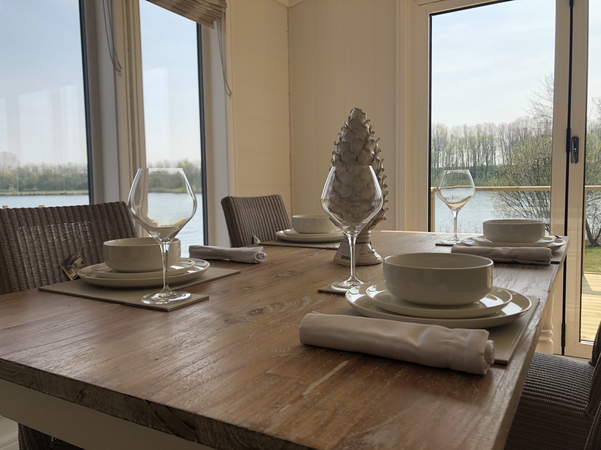 Luxurious lakeside lodges for sale Heron Lakes