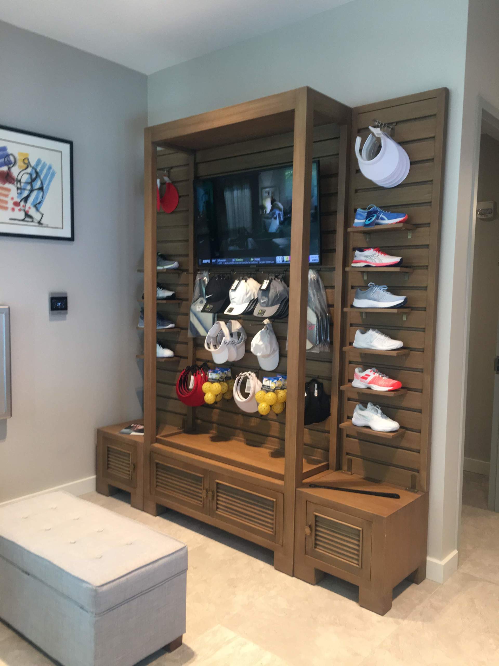 Pro/Golf Shop Display Charleston, SC Bauer International