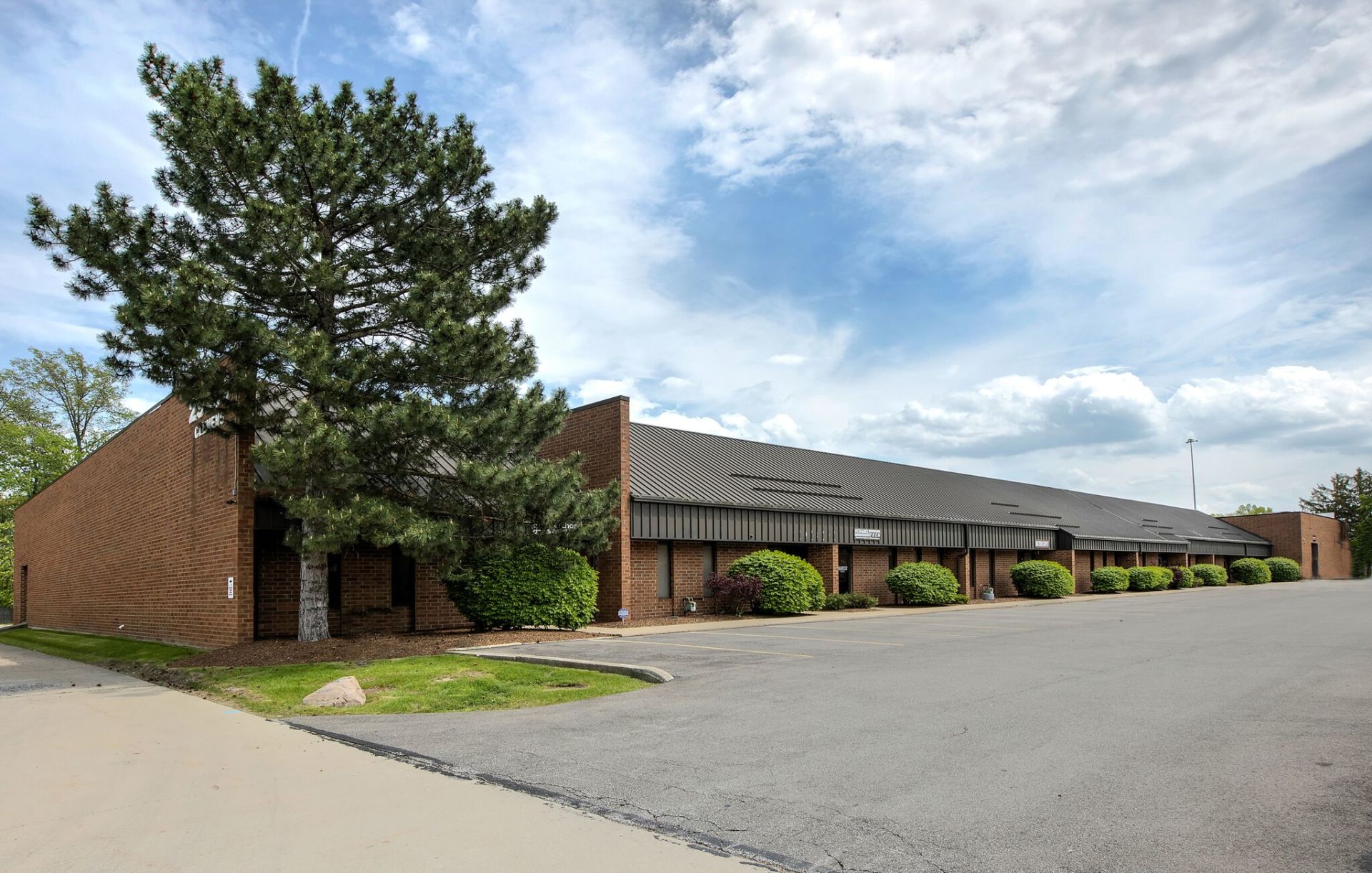 Commerical Building for Lease 29299 Clemens Road, Westlake, Ohio, 44145