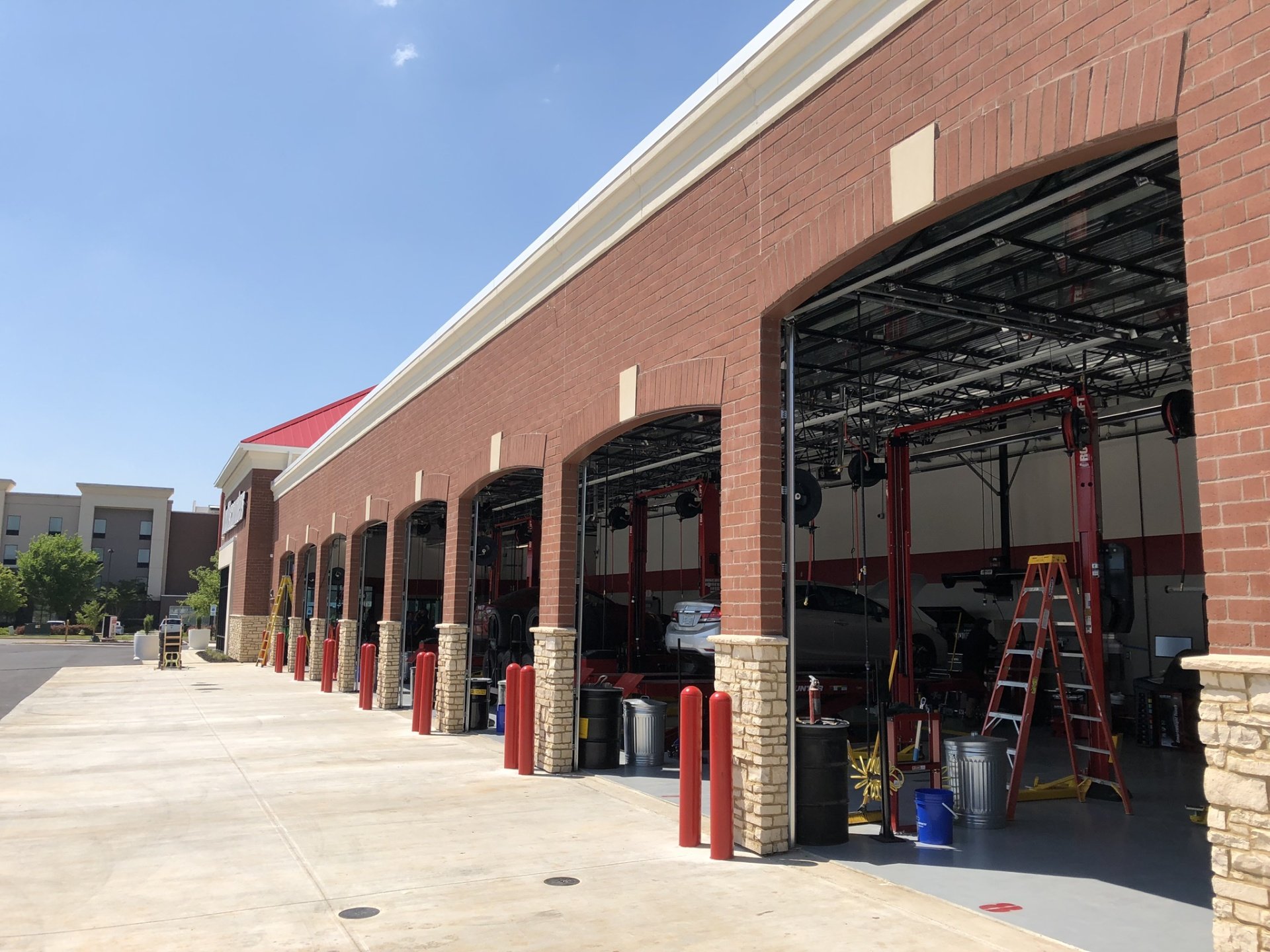 Retail & Tenant