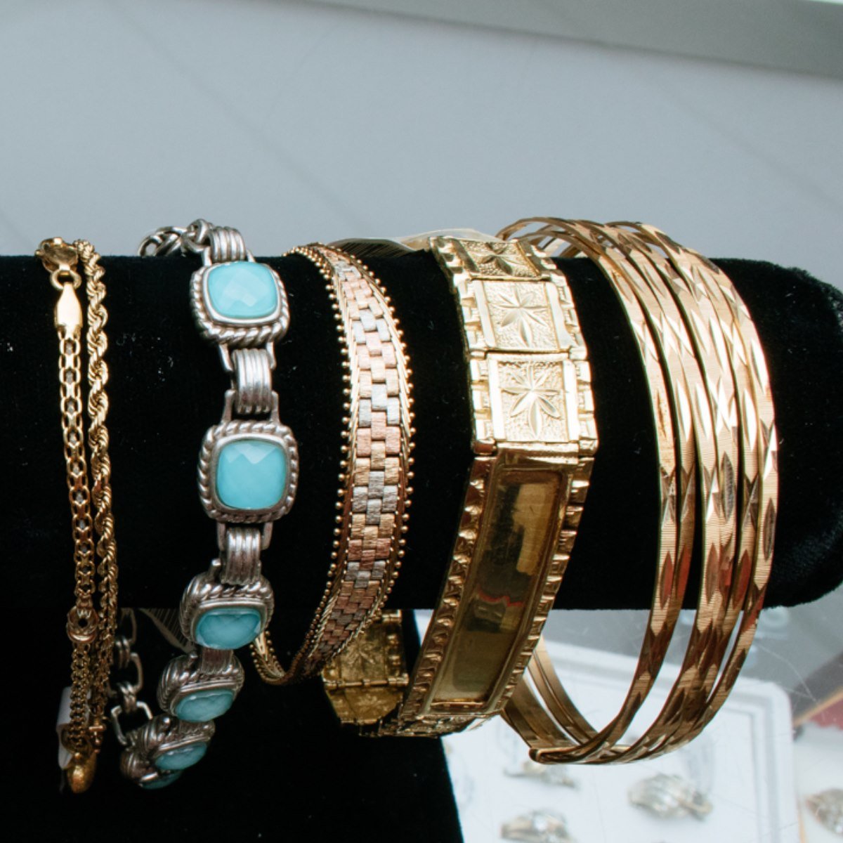 Cash for Preowned Goods Garden City, KS AAA Pawn Shop