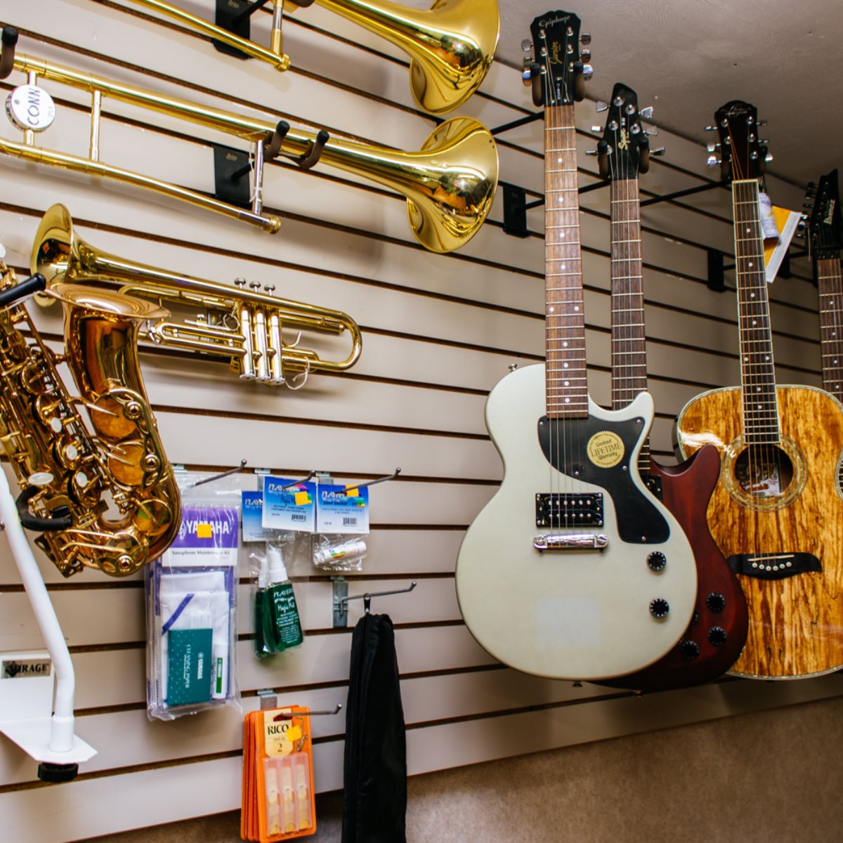 Cash for Preowned Goods Garden City, KS AAA Pawn Shop