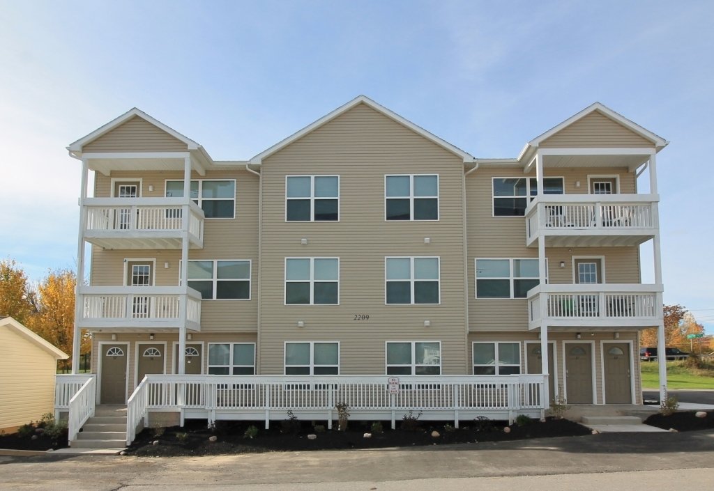 Wyse Properties Alexander Estates Open 3BD/3BA