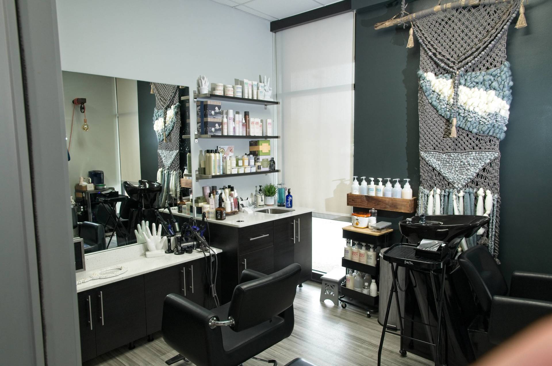 Visoni Salon Studios Beauty Salon Studios For Lease Lee’s Summit MO