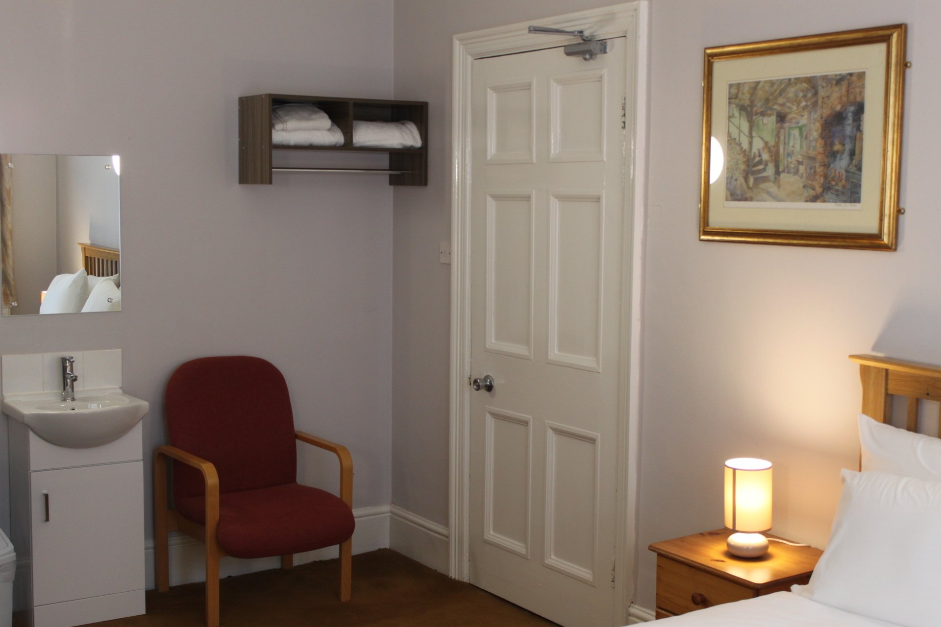 B&B rooms with ensuites in Baldock Redwings Lodge
