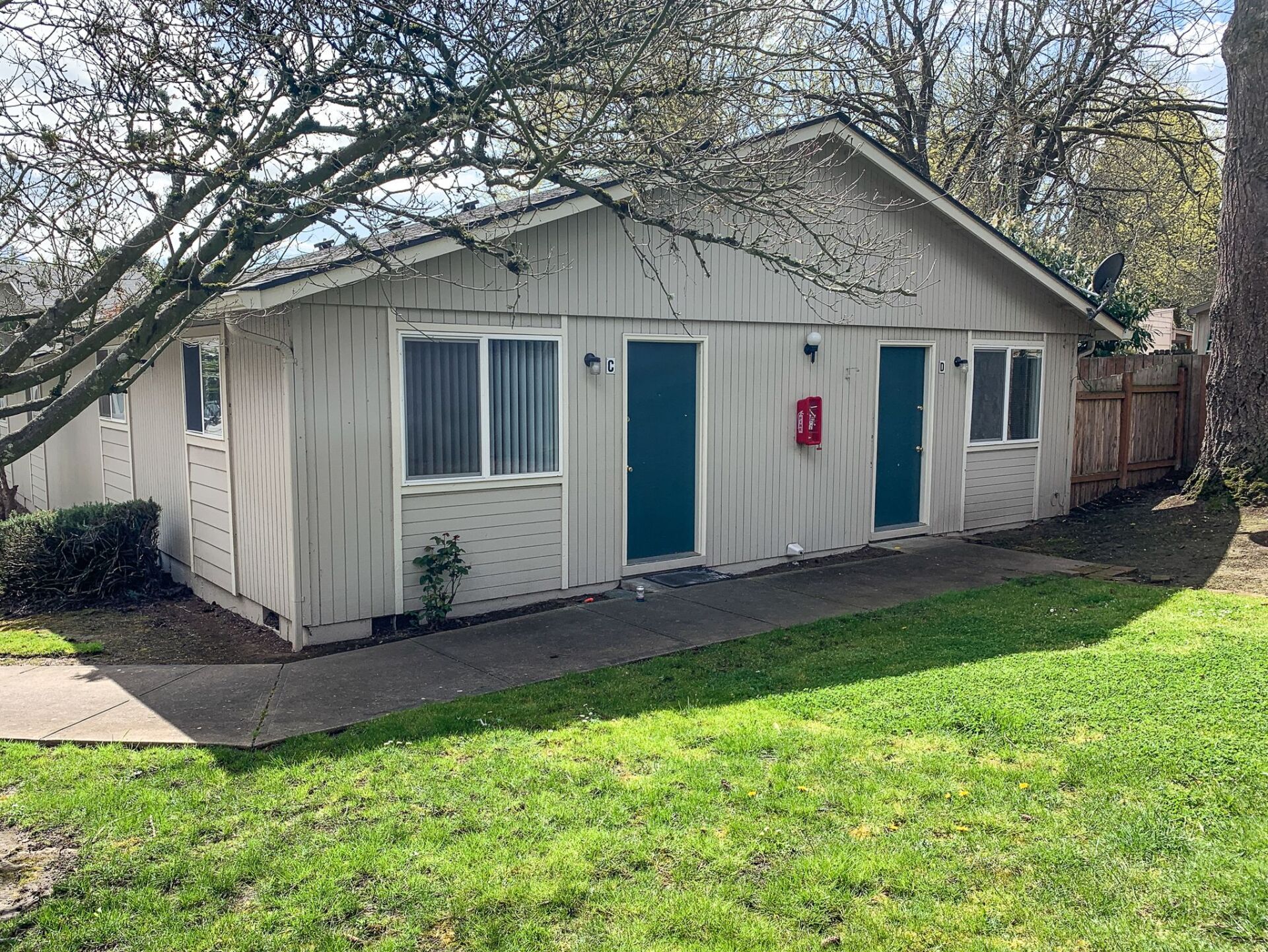 Crown Property Management, Inc. The Apartments at Elizabeth Gardens