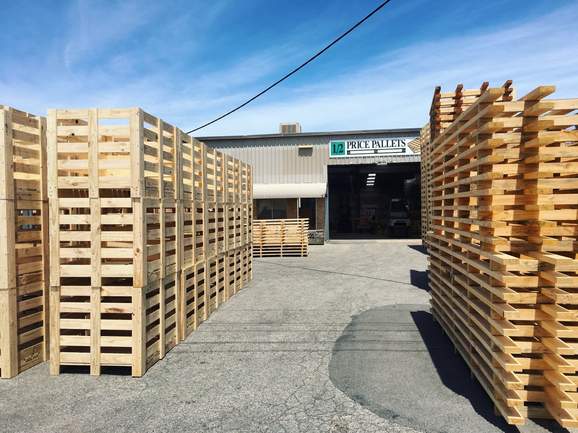 Custom Pallets in Perth 1/2 Price Pallets