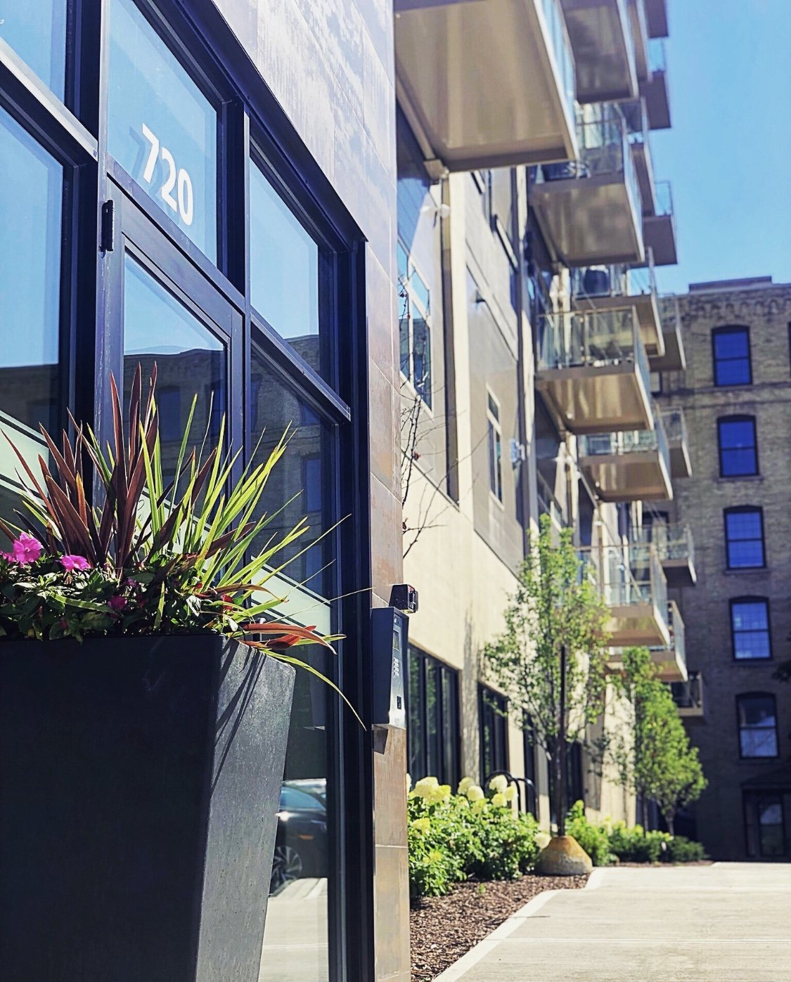 Property Details The Granary Lofts, Downtown Milwaukee Apartments